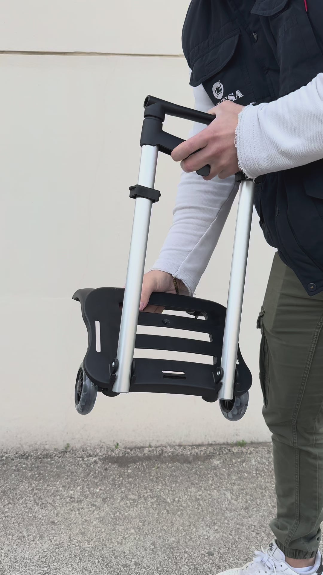 como abrir y cerrar correctamente un carro escolar Devesa